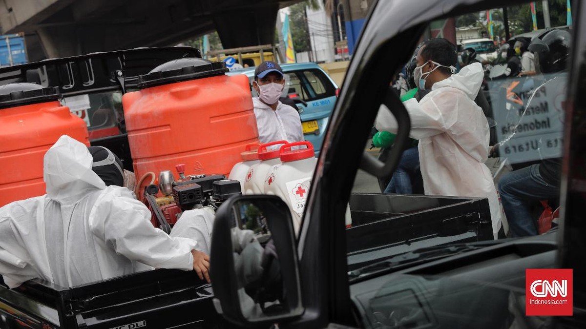 FOTO: Penyemprotan Disinfektan Cegah Covid-19