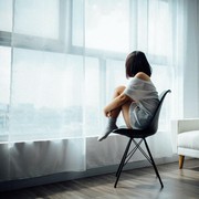 Jangan Judgmental! Pahami Bahwa Semua Orang Bisa Insecure