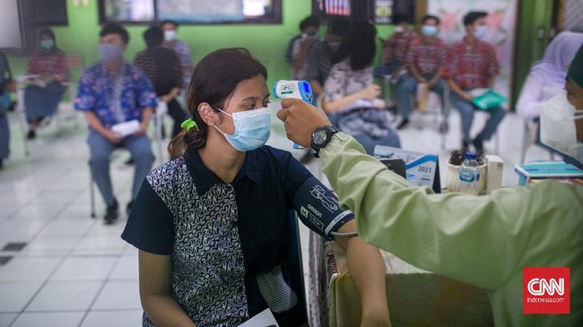 Kendaraan operasional untuk pembelajaran jarak jauh (PJJ) di wilayah terpencil, dialihkan menjadi kendaraan untuk membantu vaksinasi di Jakarta.
