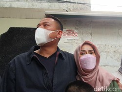 Ikuti Saran Istri, Vicky Prasetyo Debut Musik Dangdut Rap