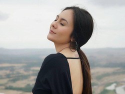 Wulan Guritno Pamer Foto Seksi di Kolam Renang, Bikin Salfok & Auto Naik Imun