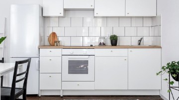 RAK TERBUKA HINGGA TANAMAN HIAS DI DAPUR
