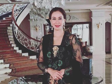 Terpopuler: Kisah Mualaf Istri Eks Menteri Abdul Latief - Tips Dekor Dapur
