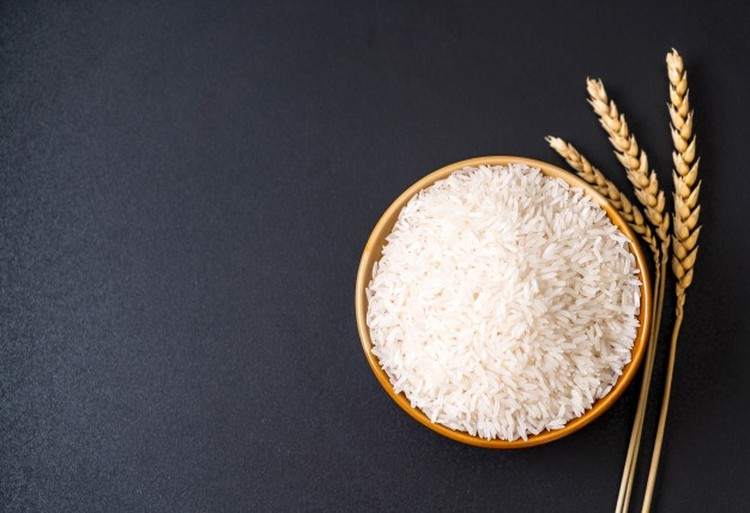 5 Bahan Makanan Wajib Bunda Stok di Rumah untuk Bekal Isolasi Mandiri Agar kebutuhan makanan selama masa isoman terpenuhi, pastikan Bunda selalu menyetok bahan-bahan makanan, ya. Simak rekomendasi berikut Bunda.