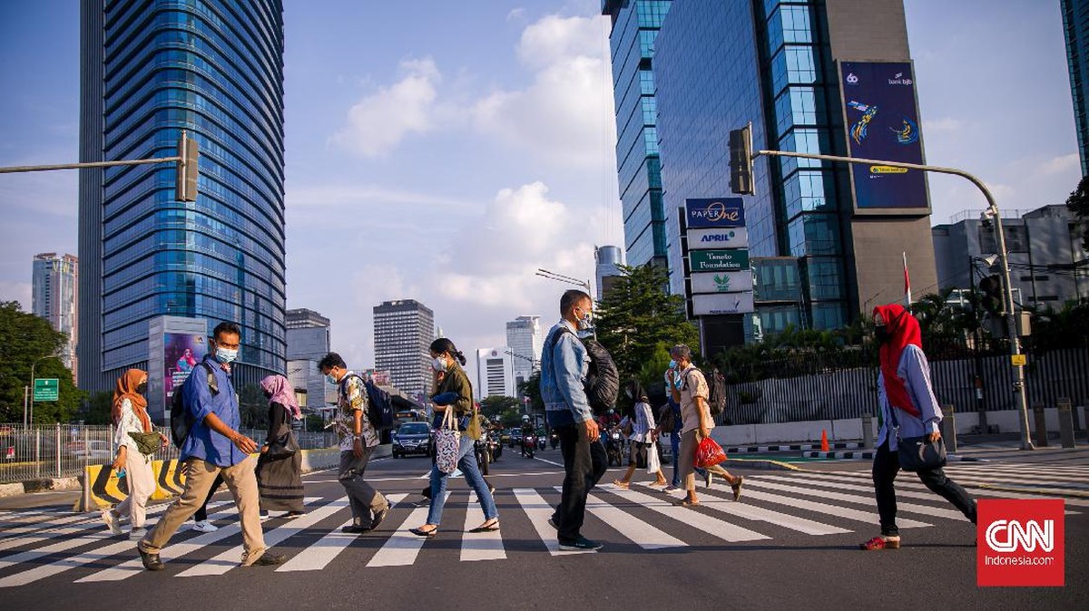 FOTO: Potret Perkantoran DKI Jelang PPKM Darurat