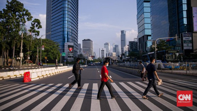 Ekonomi menyebut WFH yang diterapkan demi mengatasi polusi udara di Jabodetabek berisiko membuat PDRB DKI Jakarta sekitar Rp215,8 triliun sepanjang 2023 amblas.