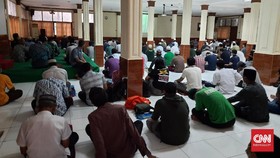 Sejumlah Masjid Masih Gelar Salat Jumat Jelang PPKM Darurat