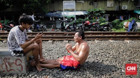 FOTO: Jaga Imunitas, Jemur Jadi Rutinitas