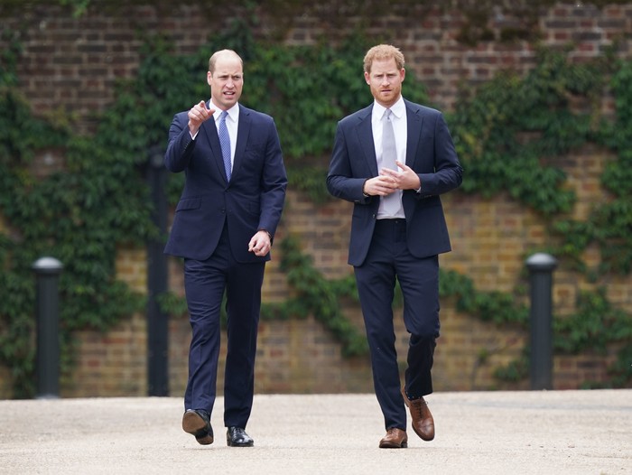 LONDON, ENGLAND - JULY 01: Prince Harry, Duke of Sussex and Prince William, Duke of Cambridge speak with garden designer Pip Morrison, during the unveiling of a statue they commissioned of their mother Diana, Princess of Wales, in the Sunken Garden at Kensington Palace, on what would have been her 60th birthday on July 1, 2021 in London, England. Today would have been the 60th birthday of Princess Diana, who died in 1997. At a ceremony here today, her sons Prince William and Prince Harry, the Duke of Cambridge and the Duke of Sussex respectively, will unveil a statue in her memory. (Photo by Dominic Lipinski - WPA Pool/Getty Images)