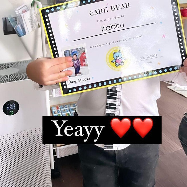 <p>Keakuran mantan pasangan suami istri ini tentunya berhasil menarik perhatian publik. Sehingga tak heran, ada netizen yang mengaku baper melihat kebersamaan ketiganya.  "Ooo terharu one frame lg sm ayah," tulis akun @beaw****. (Foto: Instagram @okintph)</p>