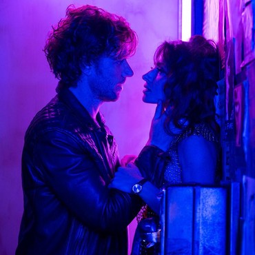 Nikmati Adegan Panas, 2 Aktor 'Sex/Life' Ngaku Nyaman dan Profesional