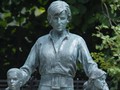 VIDEO: Keindahan Patung Putri Diana di Istana Kensington