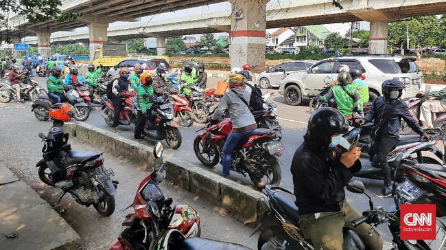 Garda Indonesia, asosiasi pengemudi ojek online di Tanah Air meminta kompensasi berupa subsidi untuk ojol.