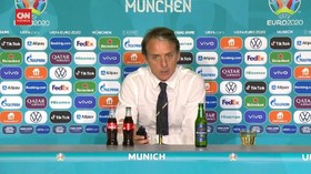 VIDEO: Mancini Sedih Spinazzola Jadi Korban Kemenangan Italia