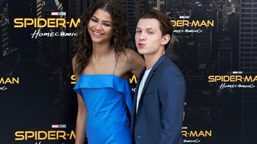 Usai Ciuman di Mobil, Tom Holland & Zendaya Kepergok Kencan di Restoran