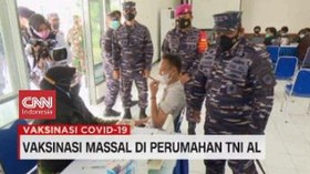 VIDEO: Vaksinasi Massal di Perumahan TNI AL
