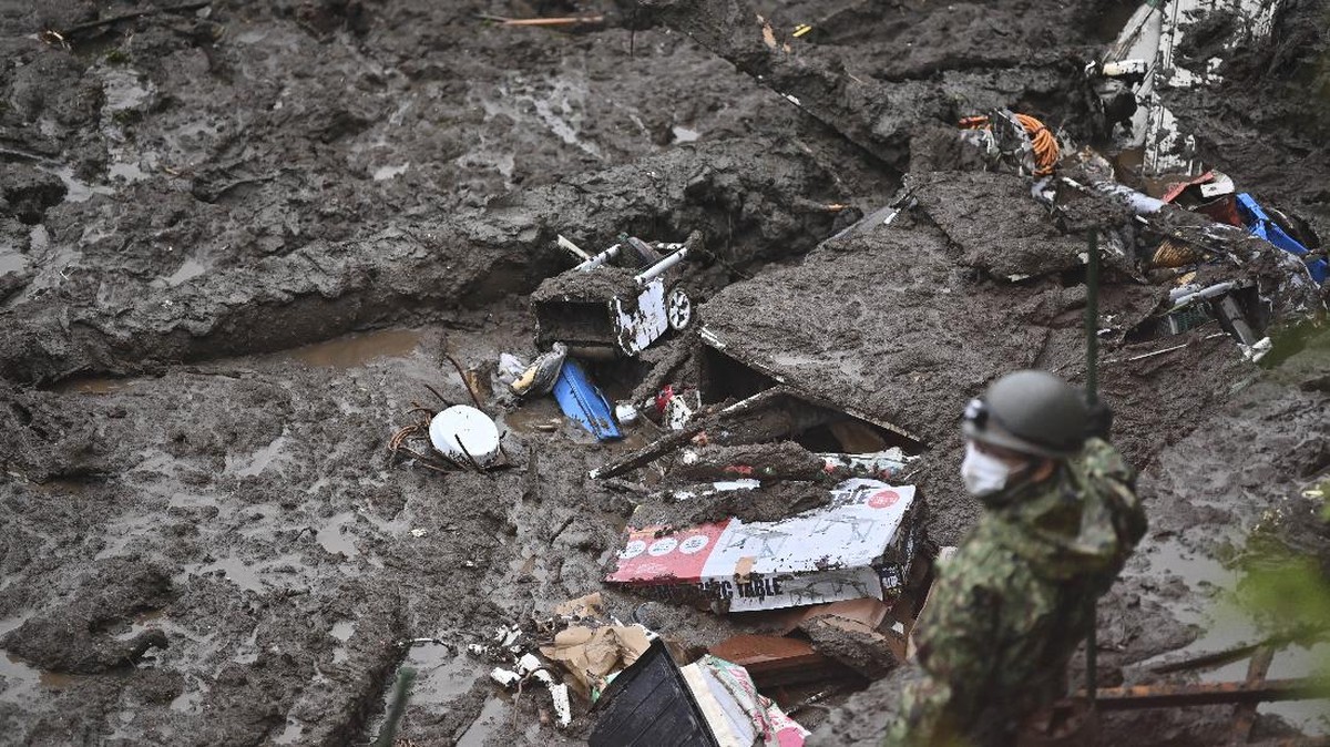 FOTO: Banjir Bandang dan Longsor 'Sapu' Kota Atami di Jepang