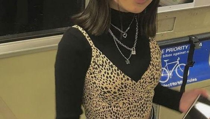 8 Inspirasi Turtleneck Ala Korea dari Kasual Hingga Formal