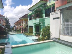 Ini Vila di Cianjur yang Viral Gara-gara Kolam Renangnya Bersambung