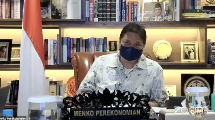 Airlangga Hartanto memberikan konferensi pers tentang Perpanjangan dan Pengetatan PPKM Mikro. (Dok: Tangkapan layar Youtube Perekonomian RI)