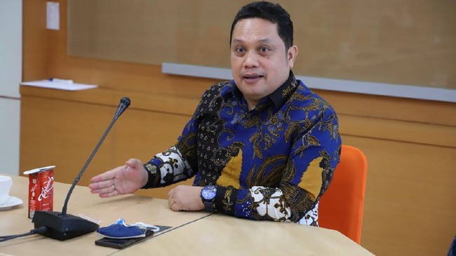Kemnaker menyebut berdasarkan berdasarkan hasil koordinasi dengan Pengawas Ketenagakerjaan Disnakertrans Sulsel, 20 TKA yang masuk dalam rangka uji coba kerja.