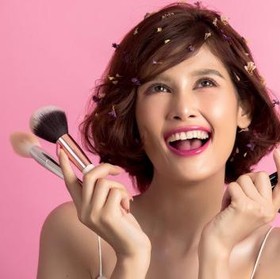 5 Face Pallete Lokal dengan Warna Cantik dan Pigmented, Cocok untuk Pemula!