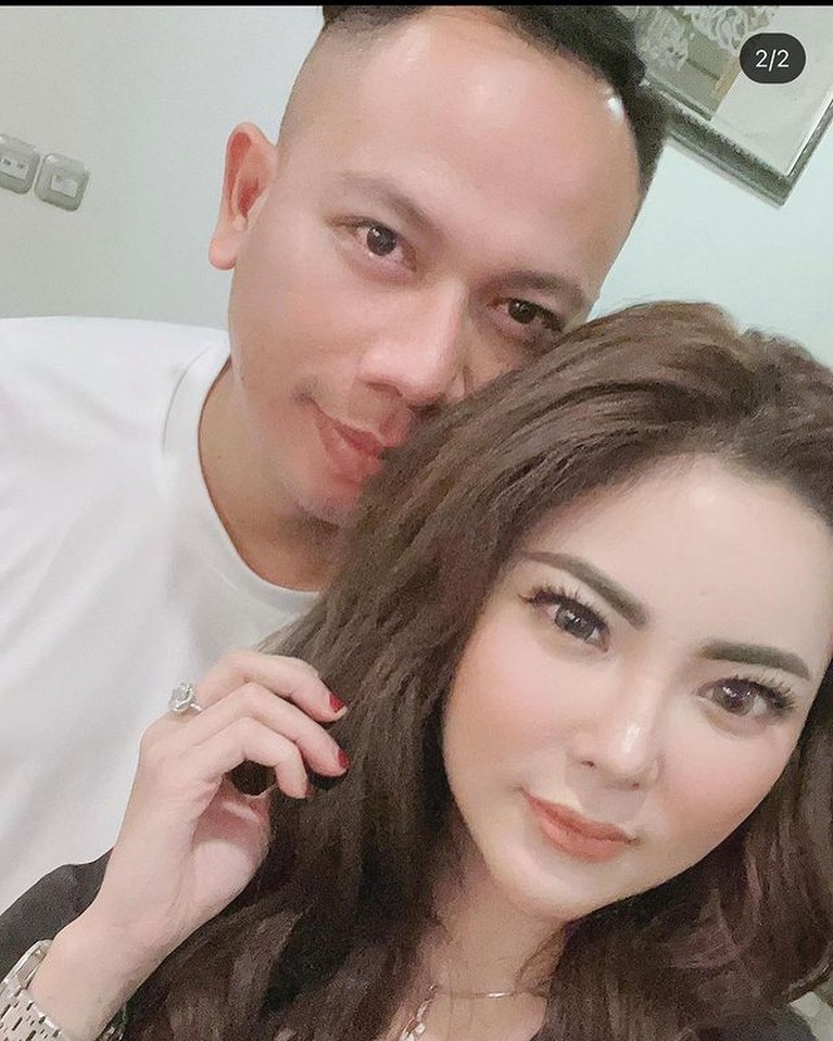 Foto Mesra Vicky Prasetyo And Ayu Aulia Yang Dinyinyirin Netizen Foto 1