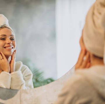 img-title Pemula Dalam Skincare? Simak Kiat Mengkombinasikan Bahan Aktif Berikut