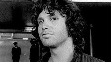 Penggemar The Doors Peringati 50 Tahun Wafatnya Jim Morrison