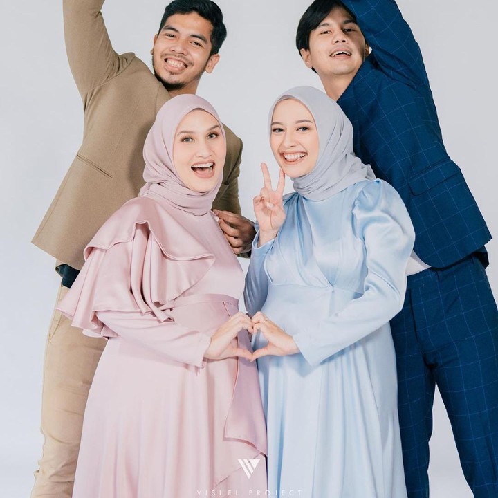 <p>Ketika hamil, Mega Iskanti juga sempat melakukan sesi pemotretan bersama selebgram Dwi Handayani. Kedua sahabat itu mengajak suami mereka untuk tampil kompak di sesi pemotretan. (Foto: Instagram: @megaiskanti)</p>