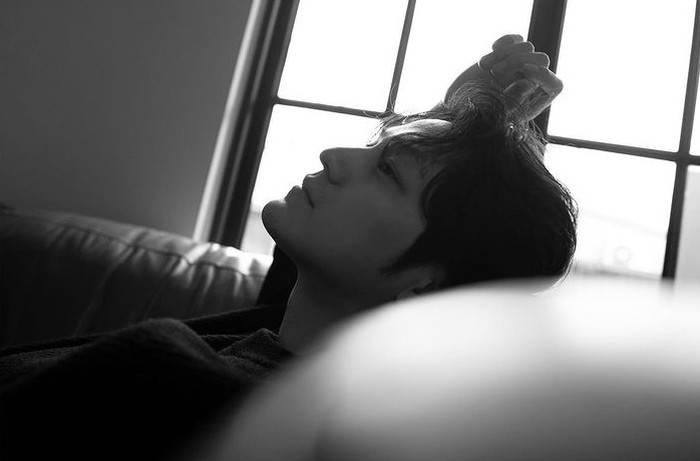 Mengutip dari Soompi, pada 2012 King Kong Entertainment mengumumkan bahwa Kim Bum menderita degenerative arthritis yaitu radang sendi di usianya yang masih muda, 22 tahun. /Foto: instagram.com/k.kbeom