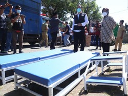 Mensos Bagikan Bantuan Penanganan COVID-19 ke Kota/Kabupaten di Jatim