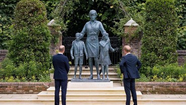 Alasan Pangeran William Bakal Cabut Gelar 'Yang Mulia' Harry dan Meghan Markle
