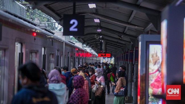 Pemerintah mencatat ada penambah 6.247 kasus positif Covid-19 pada Jumat ini. Pasien meninggal bertambah 46 orang.