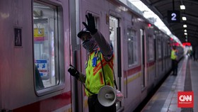 Syarat Terbaru Naik KRL dan Mobil Pribadi Berlaku Hari Ini