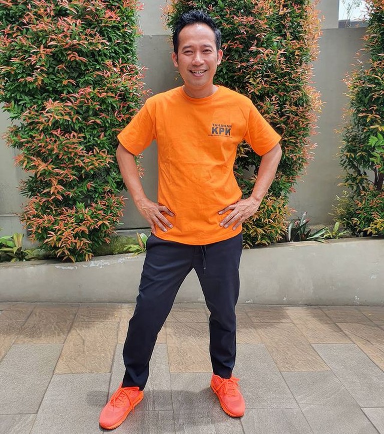 Potret Denny Cagur yang Terjun ke Dunia Politik Denny Cagur menambah daftar artis yang memilih terjun ke dunia politik. Yuk kita intip potretnya!