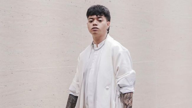 Reza 'Arap' Oktovian hari ini mendatangi Bareskrim untuk menjalani pemeriksaan terkait aliran dana dari Doni Salmanan sebesar Rp1 miliar.