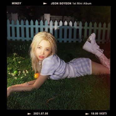 Lirik Lagu Beam Beam - Soyeon (G)-IDLE