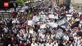 VIDEO: Demonstran Palestina Tuntut Presiden Abbas Mundur