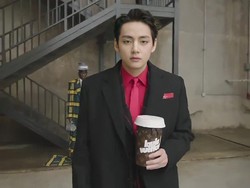 BTS Debut Jadi Model Catwalk Louis Vuitton, Pamerkan Koleksi Fall Winter 2021