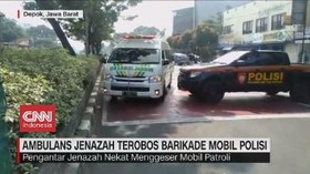 VIDEO: Aksi Nekat Terobos Penyekatan PPKM Darurat