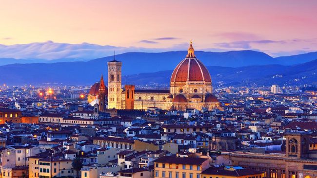 Pajak wisata di Venesia sebelumnya hanya berkisar 1 euro dan 5 euro per malamnya. Namun pemerintah Italia ingin menaikkan hingga 25 euro.