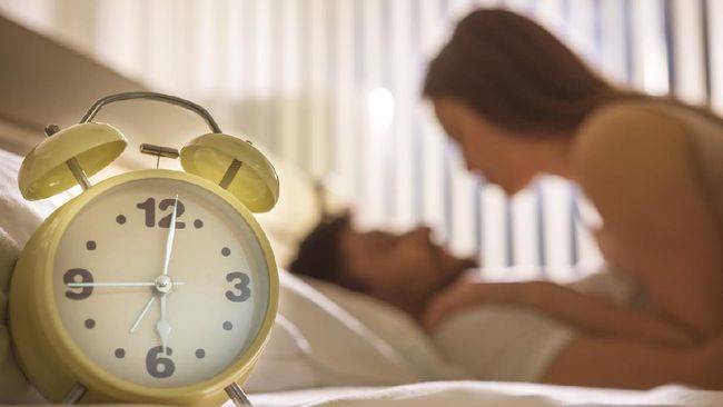 Ada beberapa cara yang bisa dipraktikkan oleh pria yang ingin berhubungan intim lebih lama dengan pasangan.