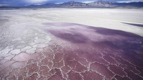 FOTO: Kekeringan, Danau Great Salt Surut Parah