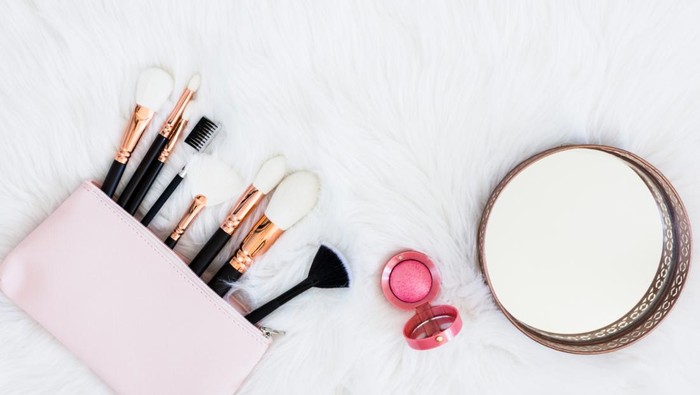 Agar Tidak Salah Pakai, Ini 4 Jenis Makeup Brush dan Kegunaannya