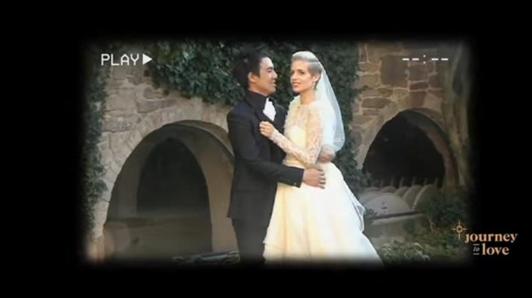 Pernikahan Daniel Mananta dan Viola yang Bertema Royal Wedding Daniel Mananta mengenang momen pernikahannya dengan Viola di YouTubenya. Yuk kita intip bagaimana potret pernikahan mereka!