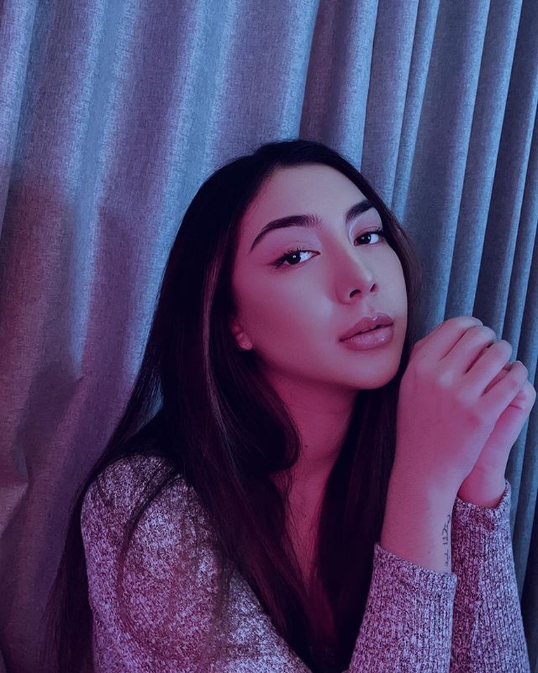 Potret Shania Salsabila Putri Sulung Sarita Abdul Mukti yang Jarang Disorot Shania Salsabila adalah putri sulung Sarita Abdul Mukti yang tak diakui oleh Faisal Harris dan jarang tersorot. Yuk kita intip!