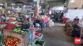 PPKM Level 4 DKI, Pasar Maksimal Buka Hingga Pukul 13.00