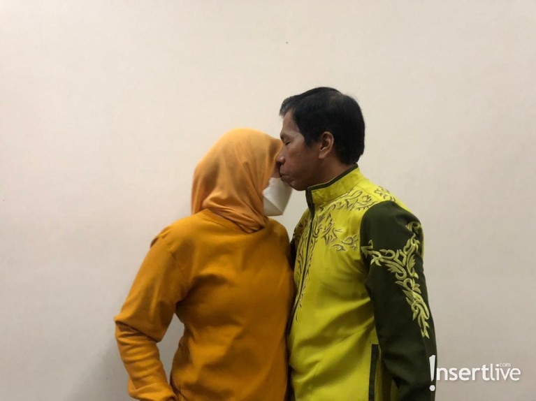 Telah Nikah Siri, Intip Kemesraan Kiwil dan Venti Figianti Telah Nikah Siri, Intip Kemesraan Kiwil dan Venti Figianti