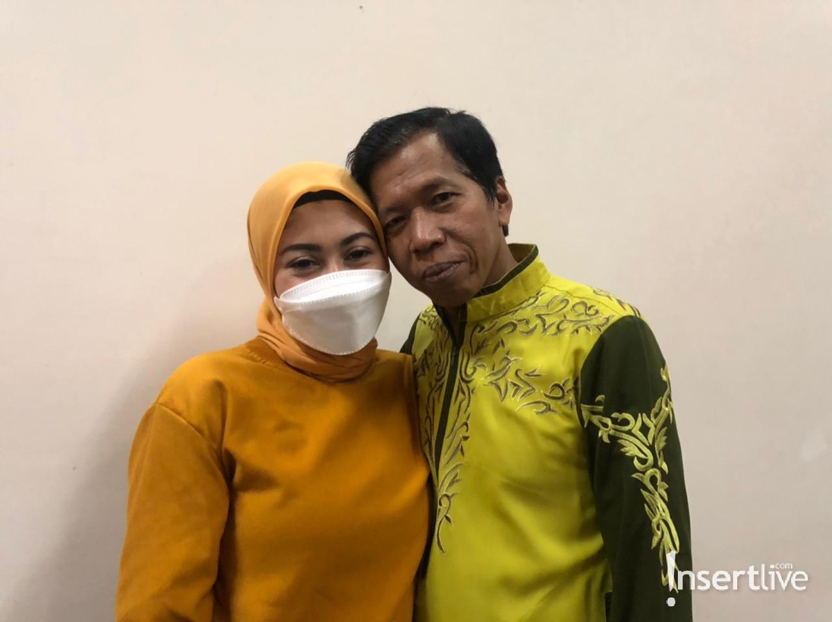 Telah Nikah Siri&comma; Intip Kemesraan Kiwil dan Venti Figianti